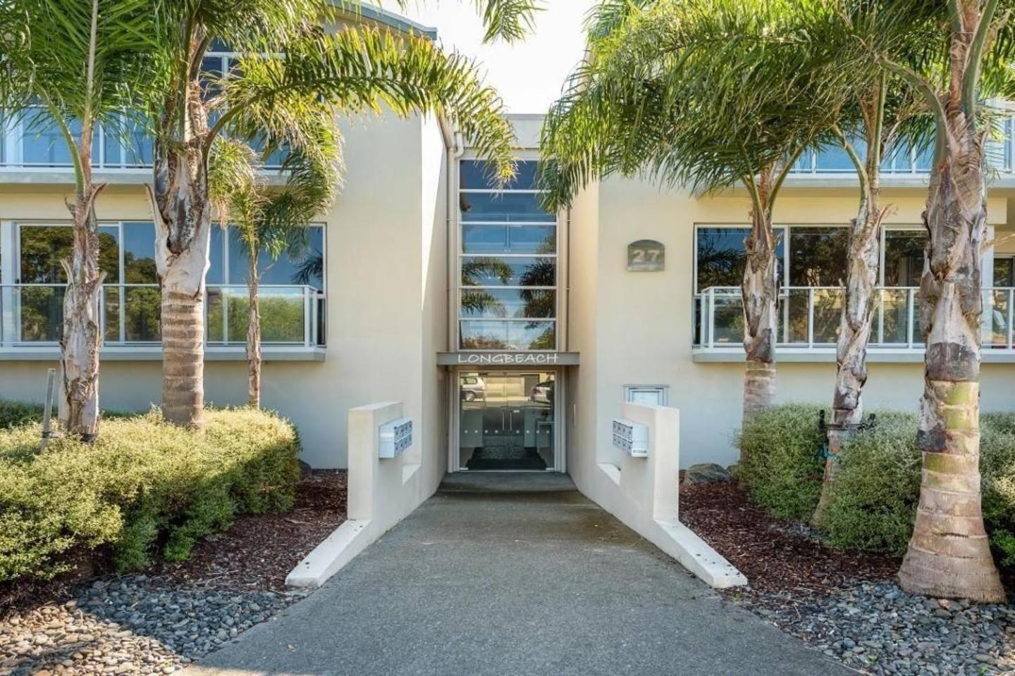 Sunny And Spacious - Moments From The Beach And Downtown Mount Maunganui Exterior photo