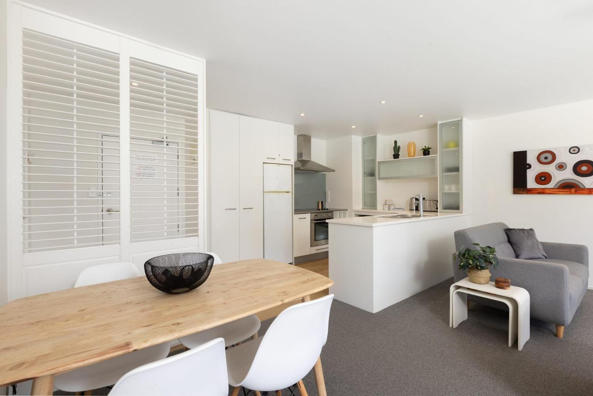 Sunny And Spacious - Moments From The Beach And Downtown Mount Maunganui Exterior photo